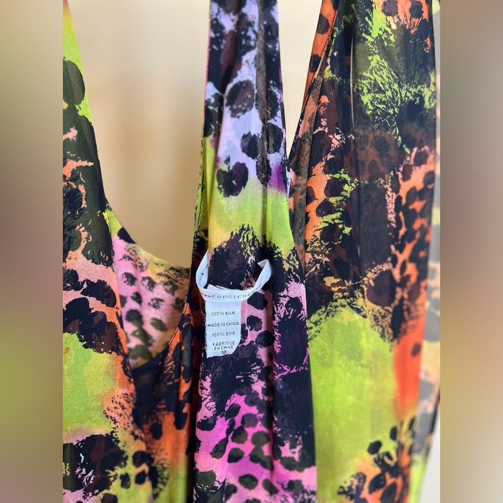 Diane Von Furstenberg Blouse with Scarf Silk Sleeveless Print Multicolor Size 10 - Picture 9 of 15